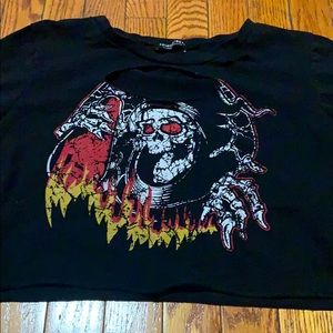 Skull crop top